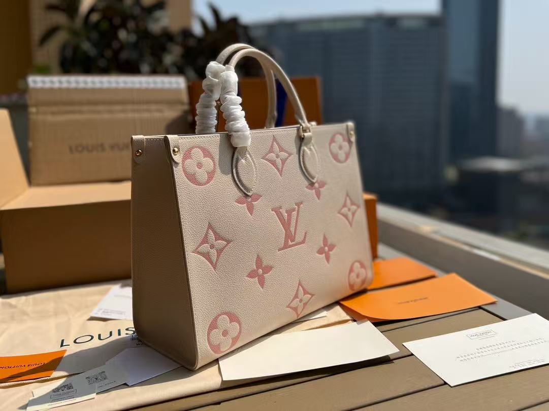 Luxury tote bag